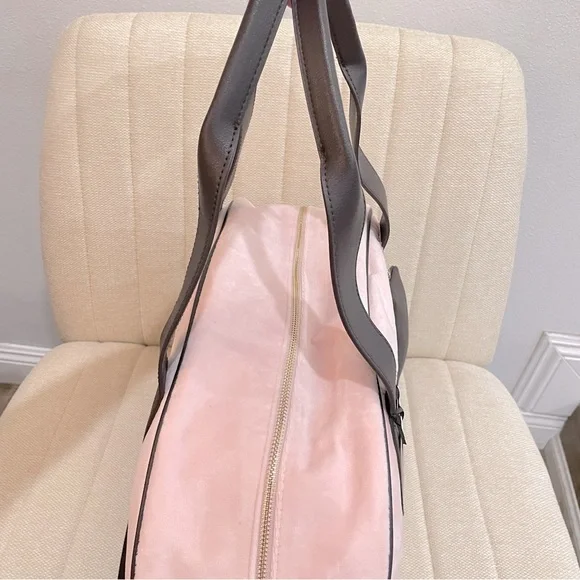 NEW Juicy Couture Pink Velour Heritage Weekender‎ Overnight Duffel Carry On Bag - Picture 6 of 7